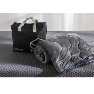 NWT Layla Weighted Blanket 48’’ x 72’’ 15lbs